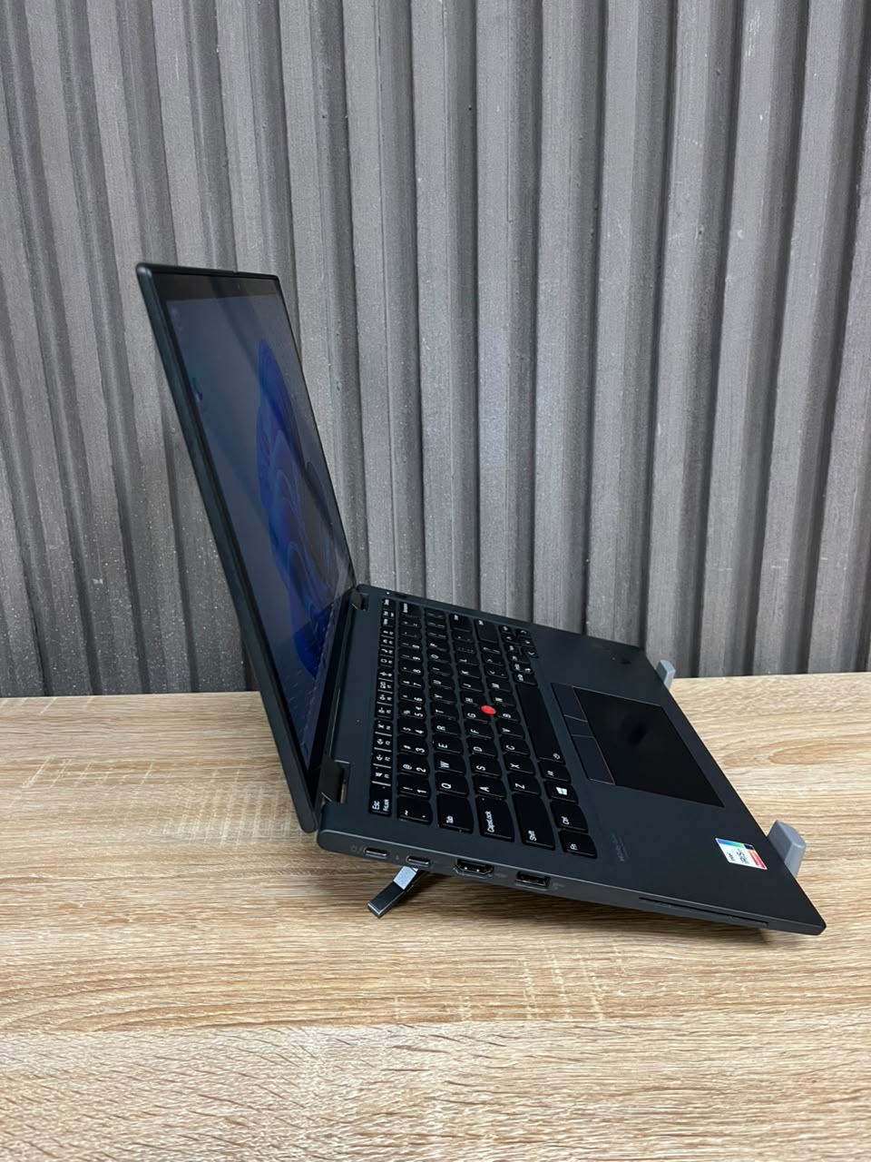 Lenovo Thinkpad X13 Yoga Gen 2  Intel Core i5 11th Gen