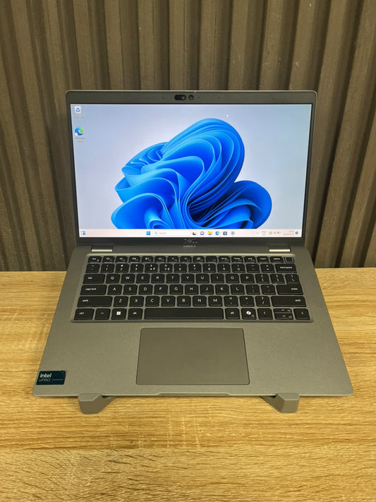 Dell Latitude 5450   Intel Core Ultra 7