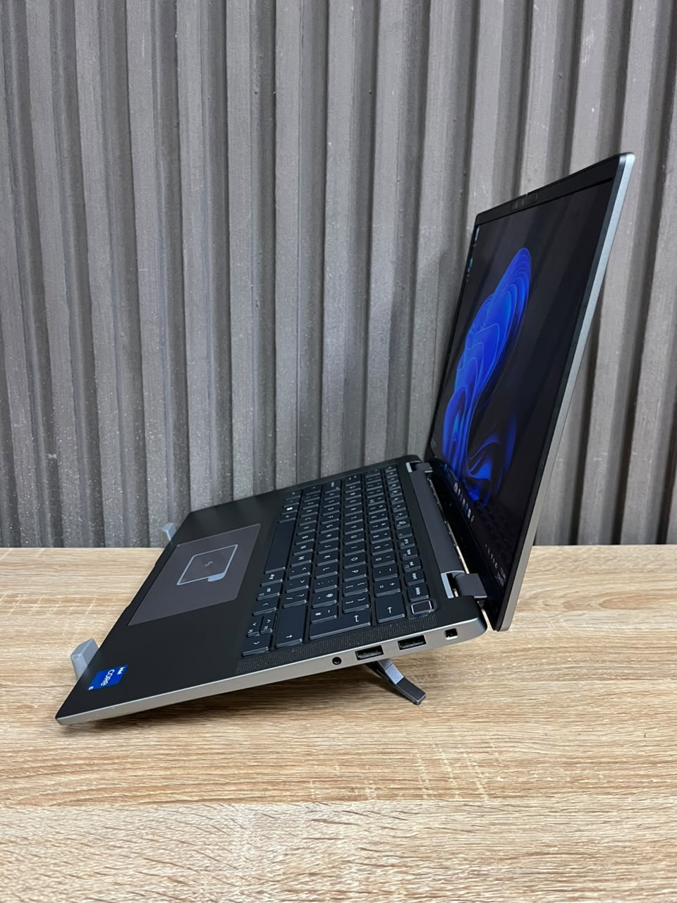 Dell Latitude 7440 Core i5 13th Gen (Touchscreen)