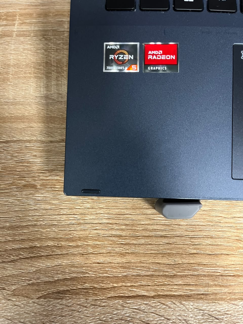Asus VivoBook S 14 Flip AMD Ryzen 5 7530U (Touchscreen)