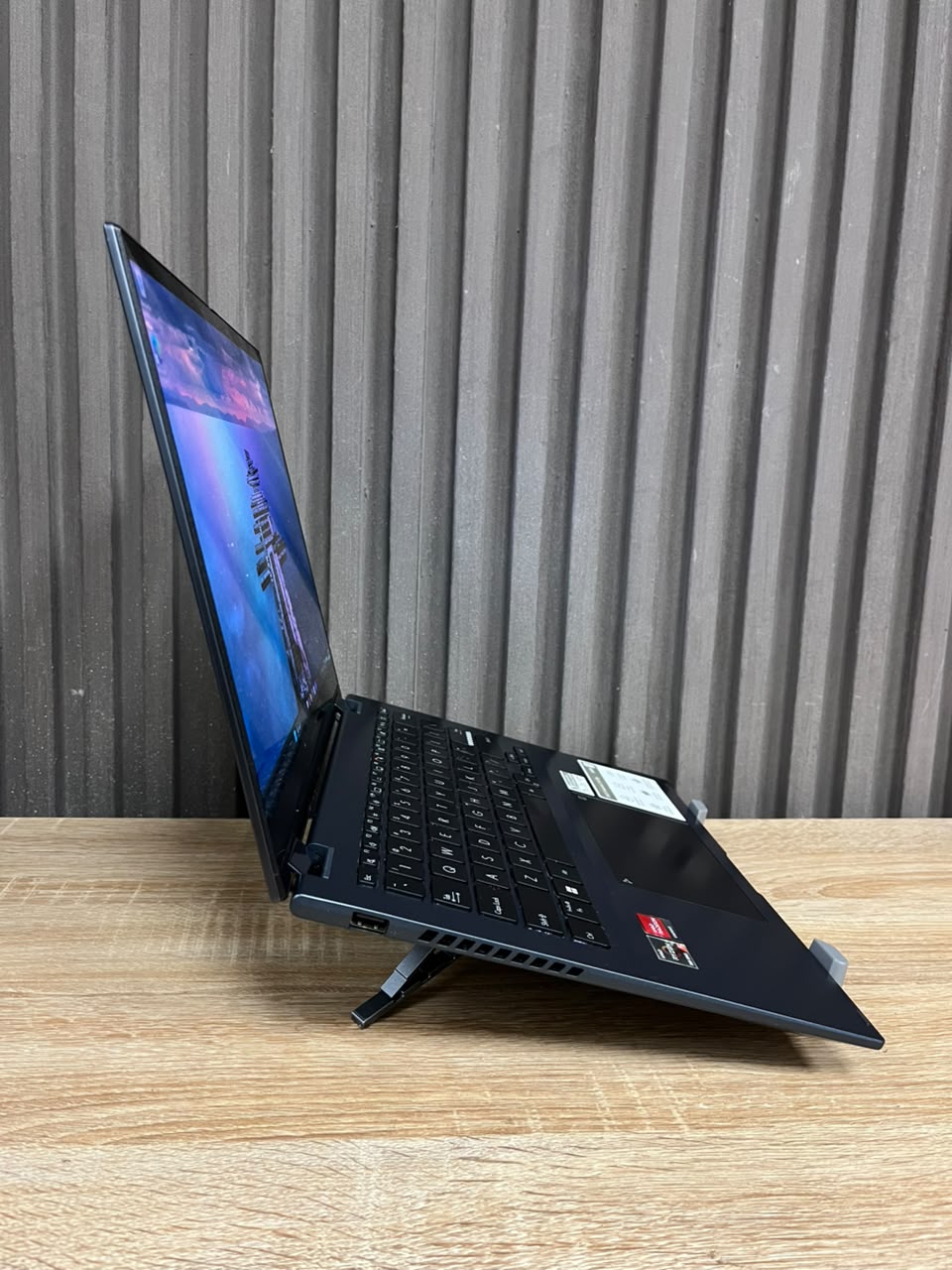 Asus VivoBook S 14 Flip AMD Ryzen 5 7530U (Touchscreen)