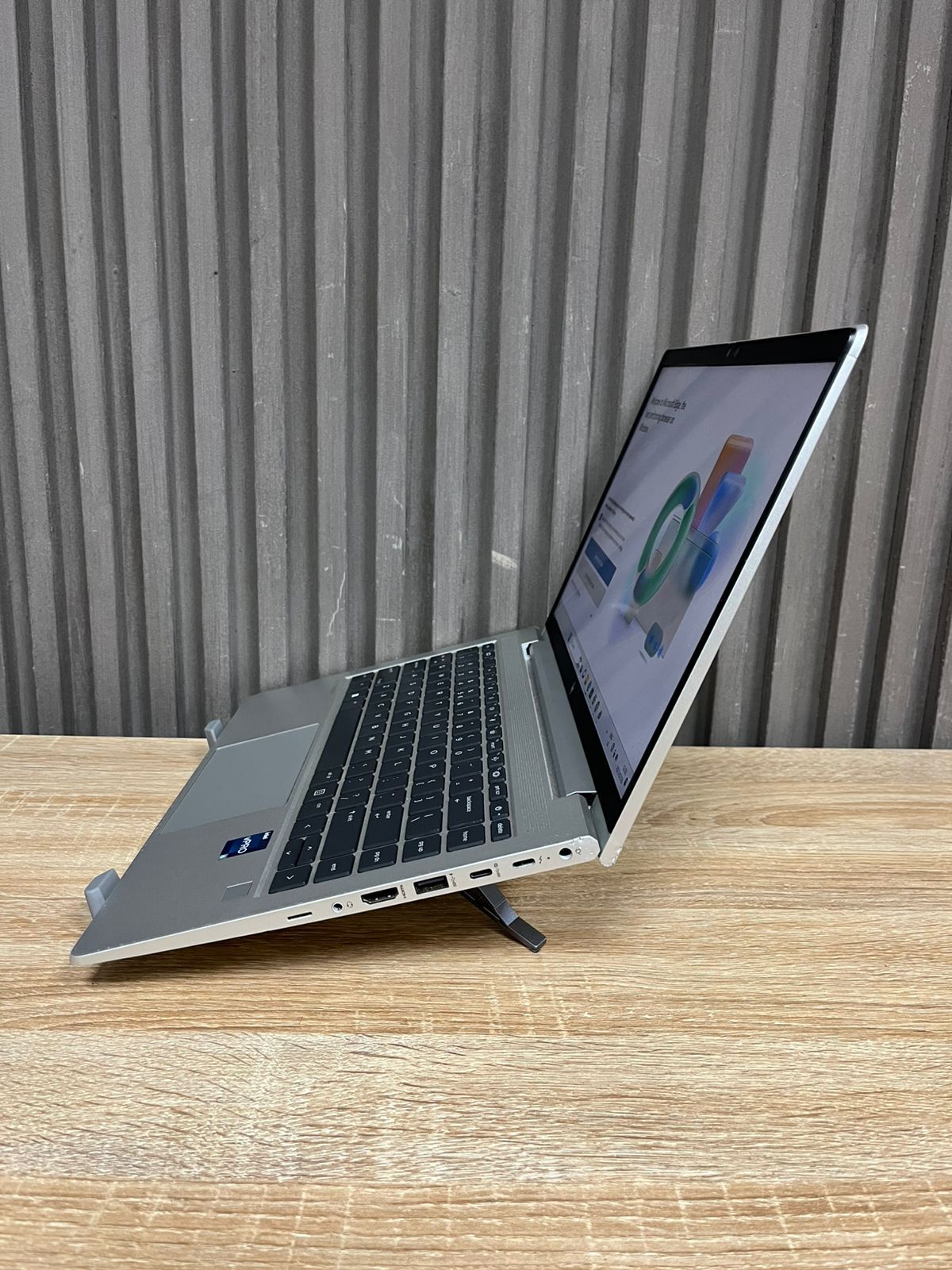HP EliteBook 640 G10 Core i5 vPro 13th Gen